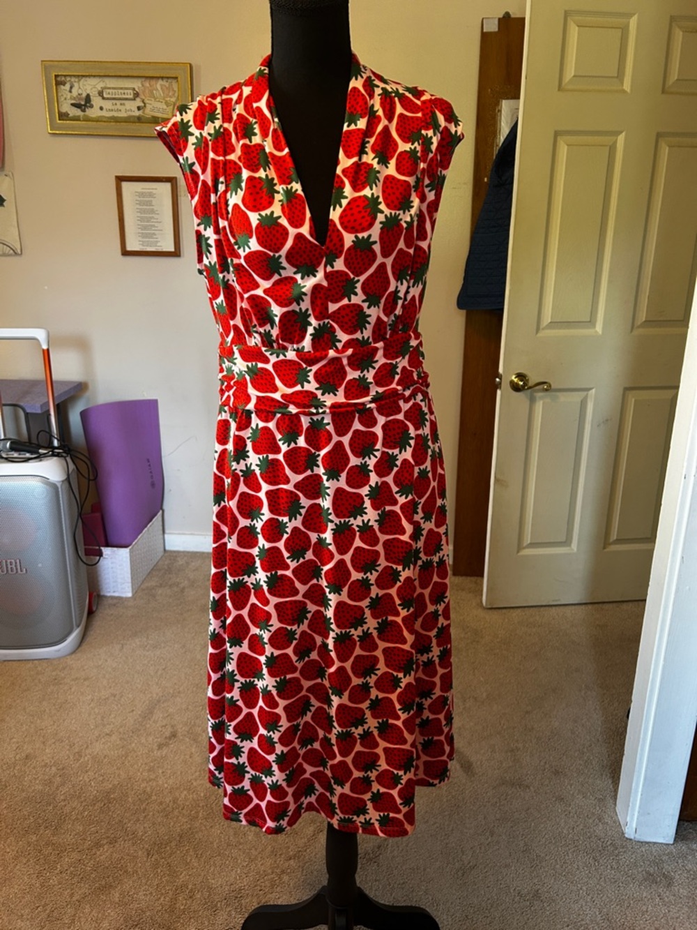Lesley Evers Strawberry-Print Midi Dress with V-Neck
